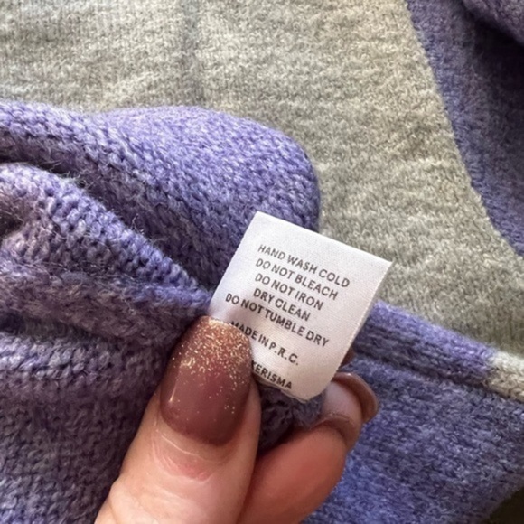 Kerisma Soft Color Block High Neck Sweater - Picture 10 of 13